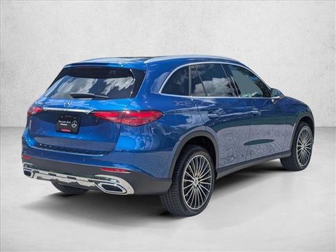 New 2026 Mercedes-Benz GLC 300 image 2