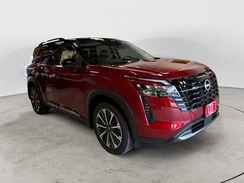 New 2026 Nissan Pathfinder Platinum w/ Lighting Package AWD/4WD image 8