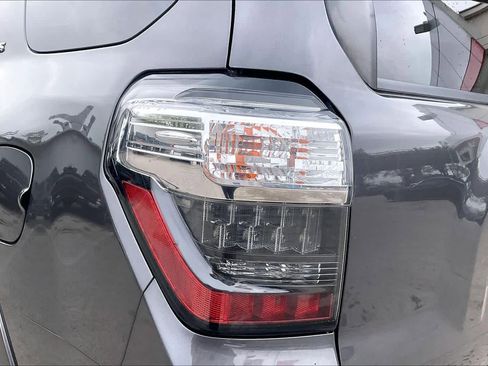 Used 2019 Toyota 4Runner SR5 image 27