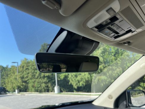 Used 2018 Acura MDX w/ Advance Package FWD image 24