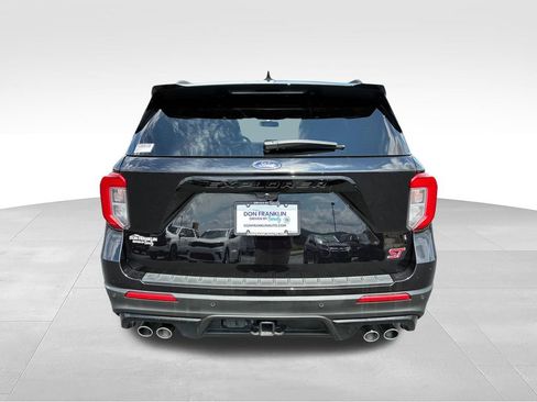 Used 2023 Ford Explorer ST w/ Technology Package AWD/4WD image 3