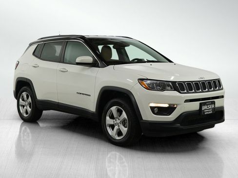 Used 2020 Jeep Compass Latitude w/ Cold Weather Group image 7