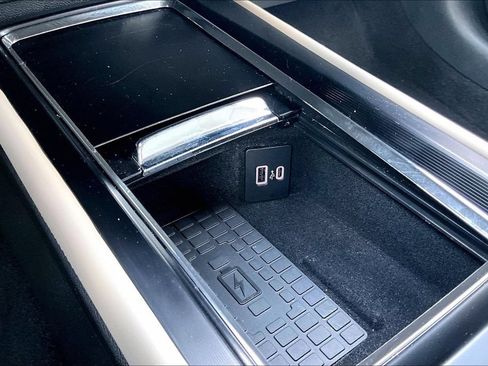 Used 2025 Lincoln Corsair Reserve w/ Jet Appearance Package FWD image 29