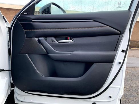 Used 2025 MAZDA CX-50 AWD 2.5 Hybrid w/ Weather Package image 22