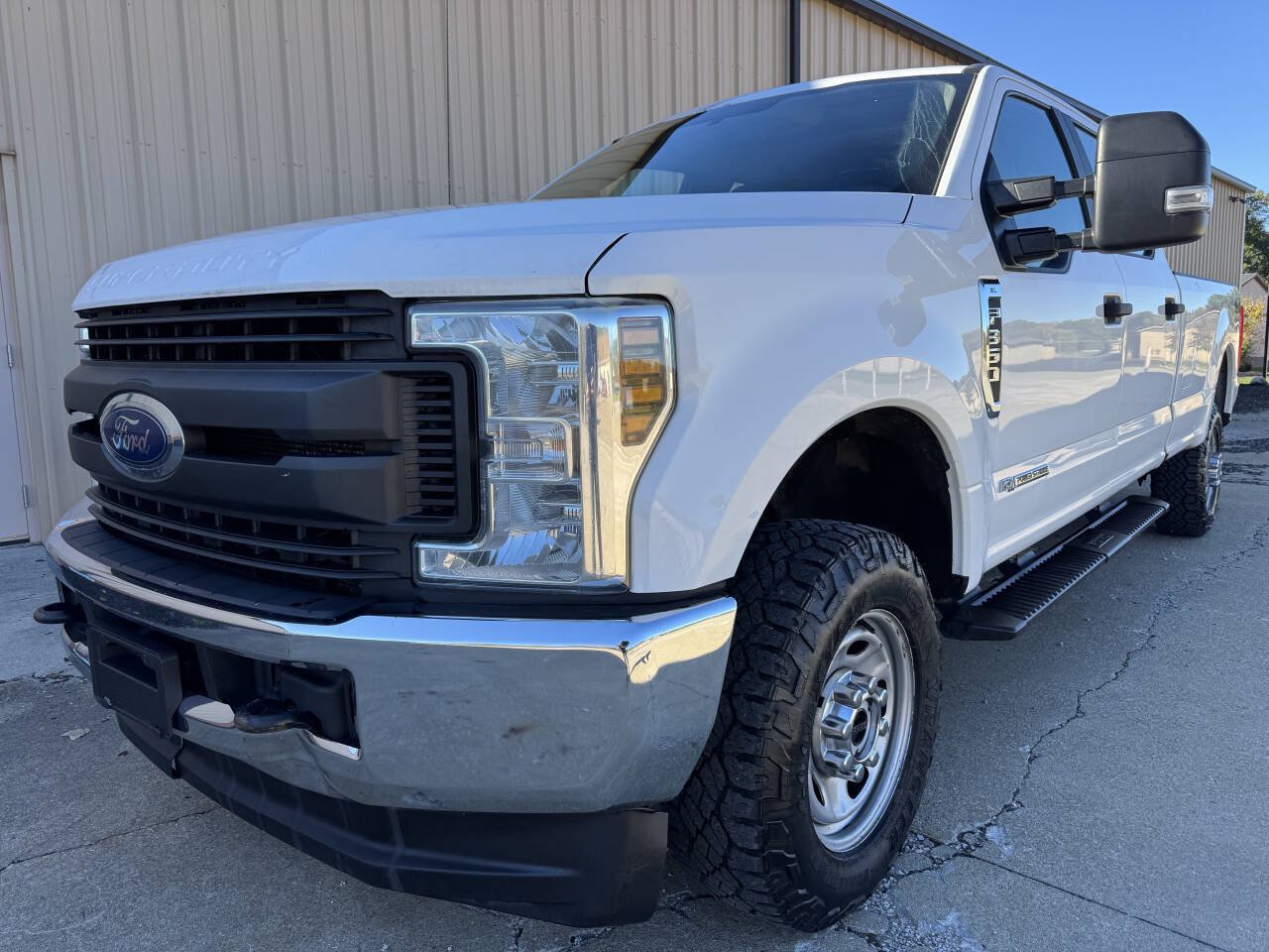 Used 2019 Ford F350 XL w/ Power Equipment Group AWD/4WD image 1