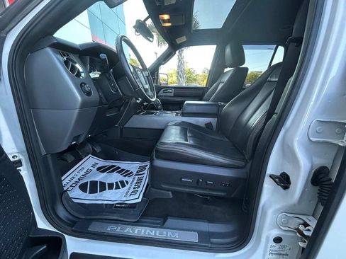 Used 2017 Ford Expedition Platinum AWD/4WD image 11