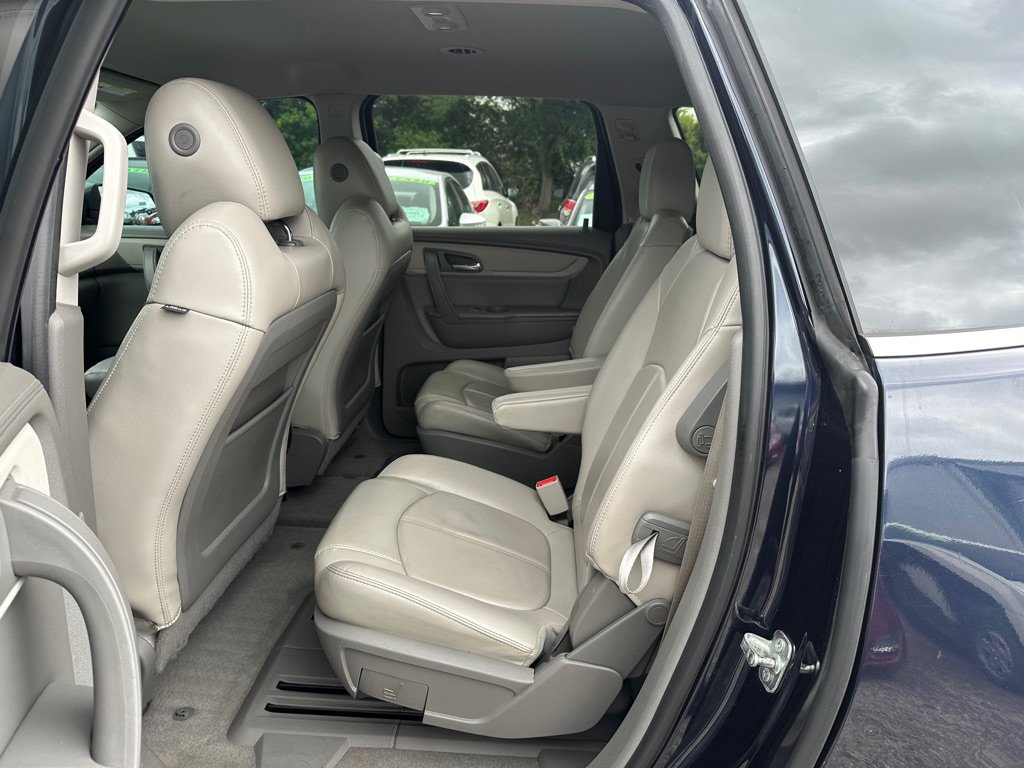 Used 2016 Chevrolet Traverse LT FWD image 14