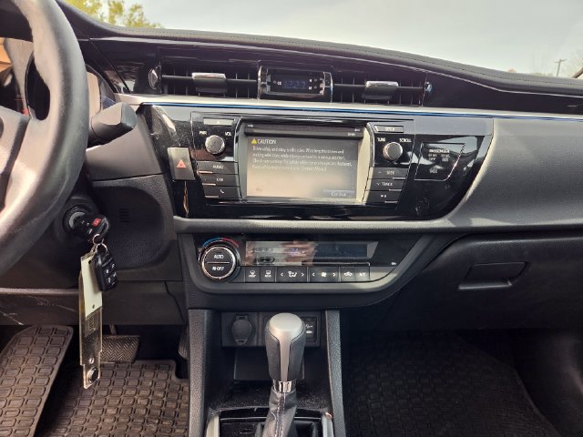 Used 2014 Toyota Corolla S FWD image 12