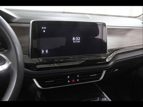 Certified 2026 Volkswagen Atlas SEL Premium R-Line AWD/4WD image 8