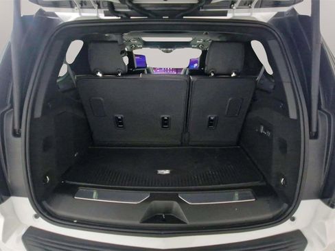Used 2025 Cadillac Escalade Sport Platinum w/ LPO, ONYX Package image 14