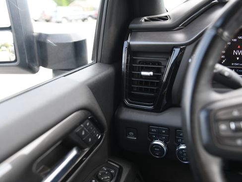 Used 2024 GMC Sierra 2500 AT4 w/ AT4 Premium Plus Package AWD/4WD image 25