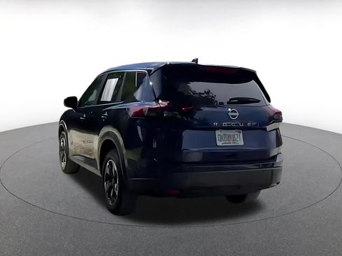 Used 2025 Nissan Rogue SV FWD image 15