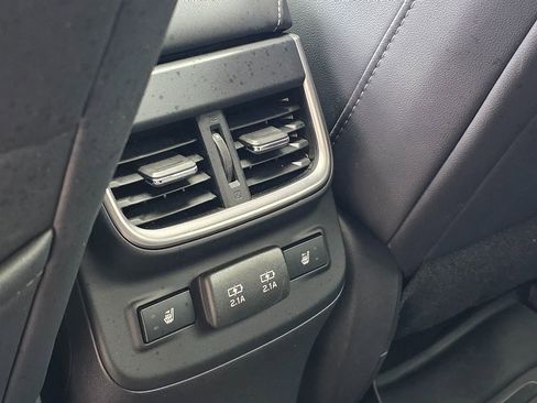 Used 2022 Subaru Outback Limited image 29