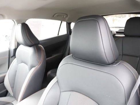 Certified 2025 Subaru Crosstrek 2.5i Limited image 11