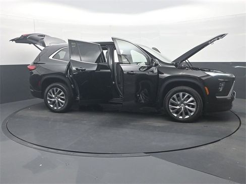 Used 2025 Buick Enclave Preferred image 35