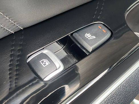 Used 2023 Kia Sorento X-Line EX image 25