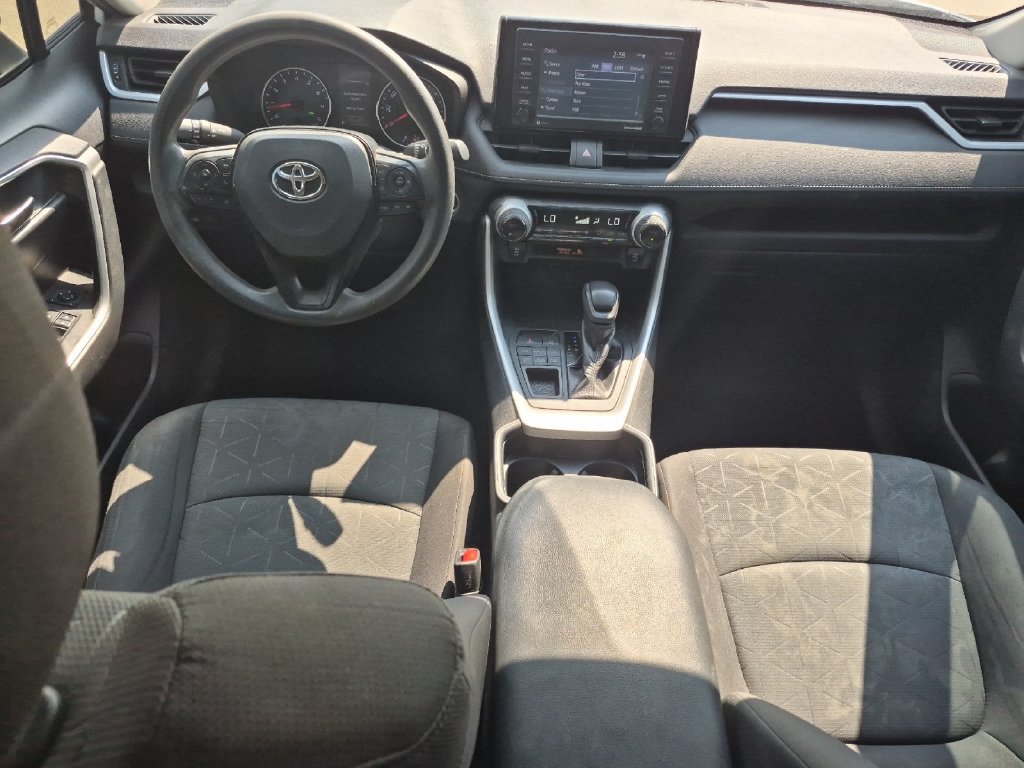 Used 2020 Toyota RAV4 XLE AWD/4WD image 13
