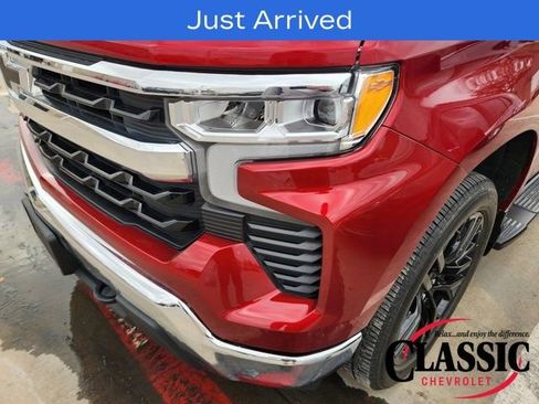 Used 2024 Chevrolet Silverado 1500 LT w/ Convenience Package II image 15