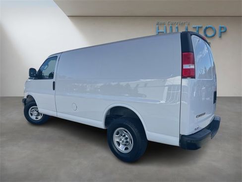 Used 2023 Chevrolet Express 2500 w/ Driver Convenience Package image 10