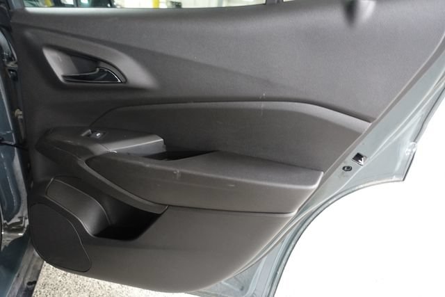 Used 2025 Chevrolet Trax LT FWD image 22