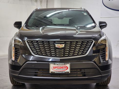 Used 2023 Cadillac XT4 Luxury w/ Cold Weather Package image 12