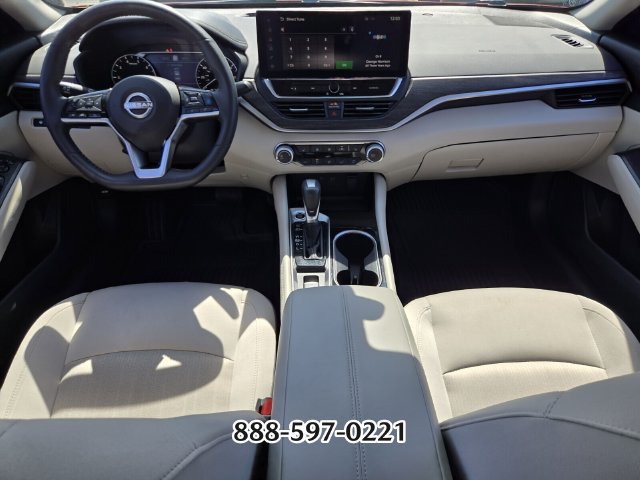 Used 2024 Nissan Altima 2.5 SV w/ SV Premium Package FWD image 14