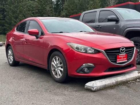 Used 2015 MAZDA MAZDA3 i Grand Touring image 6