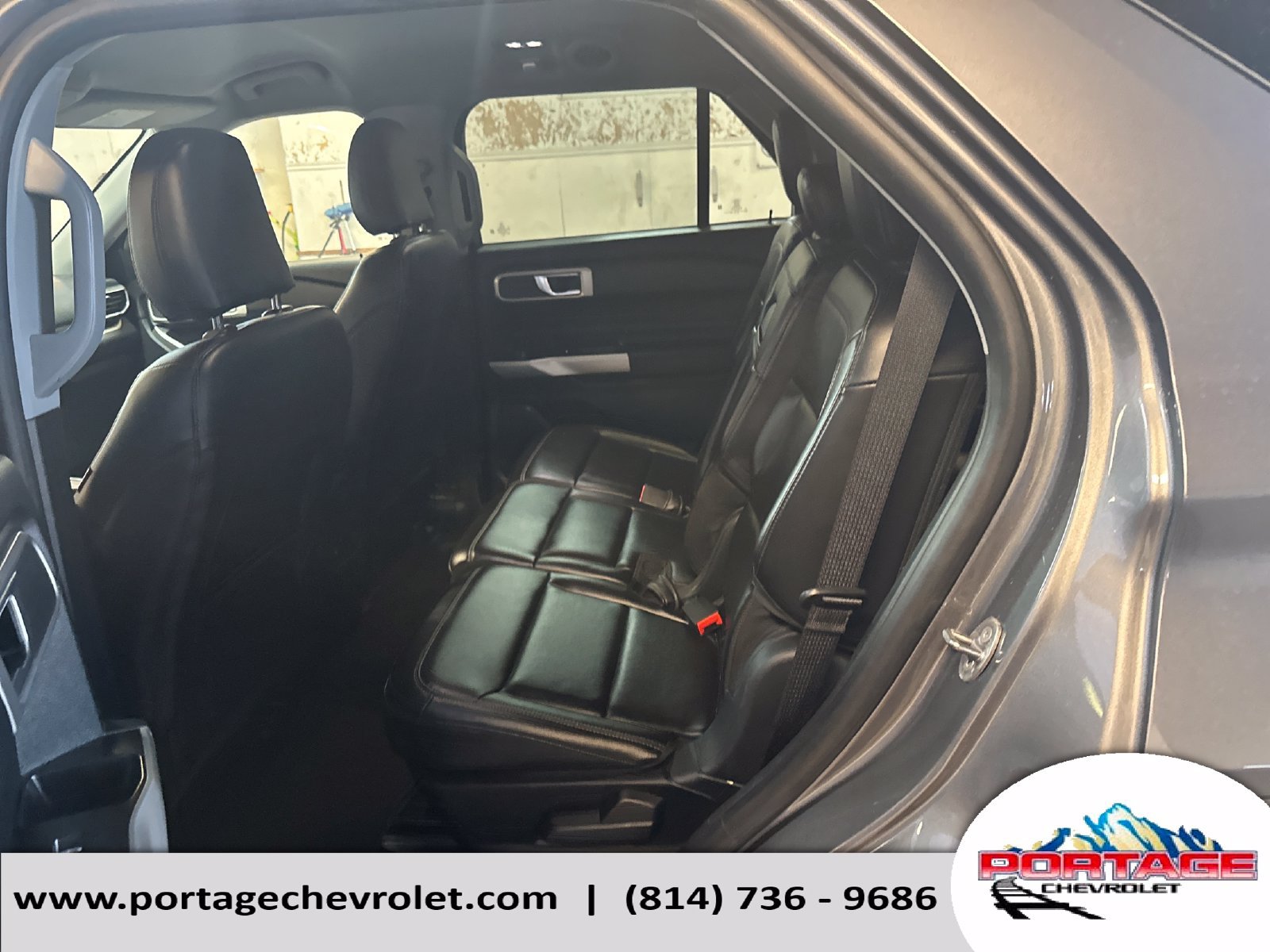 Used 2024 Ford Explorer XLT w/ Equipment Group 202A RWD image 27