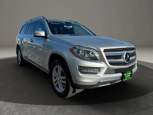 Used 2016 Mercedes-Benz GL 450 4MATIC image 4