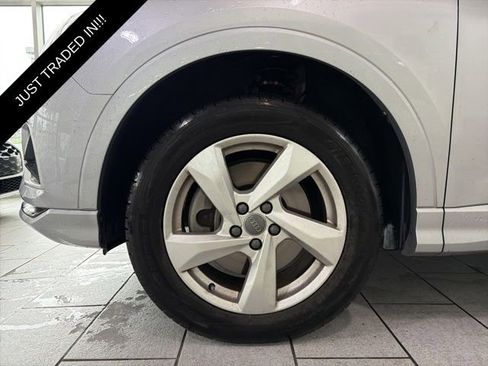 Used 2020 Audi Q3 2.0T Premium w/ Convenience Package AWD/4WD image 8