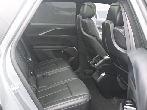 Certified 2026 Cadillac Lyriq Sport AWD/4WD image 12