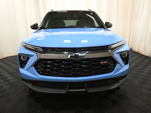 Used 2024 Chevrolet TrailBlazer RS w/ Convenience Package image 2