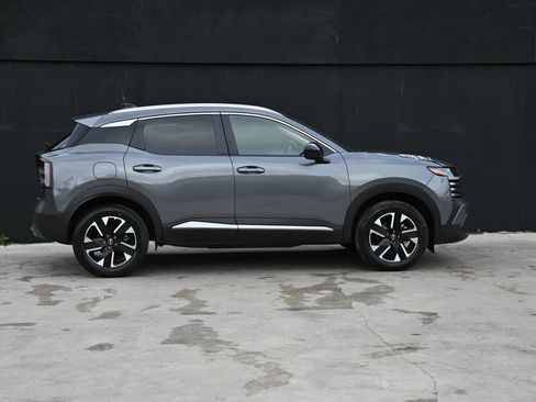 Used 2026 Nissan Kicks SV w/ Cold Weather Package image 7