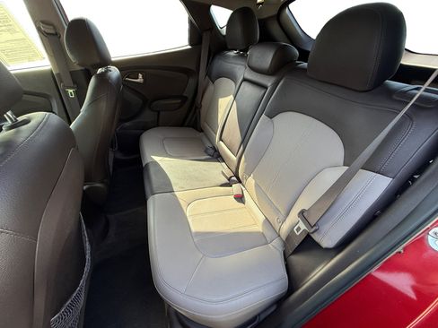 Used 2013 Hyundai Tucson Limited AWD/4WD image 16