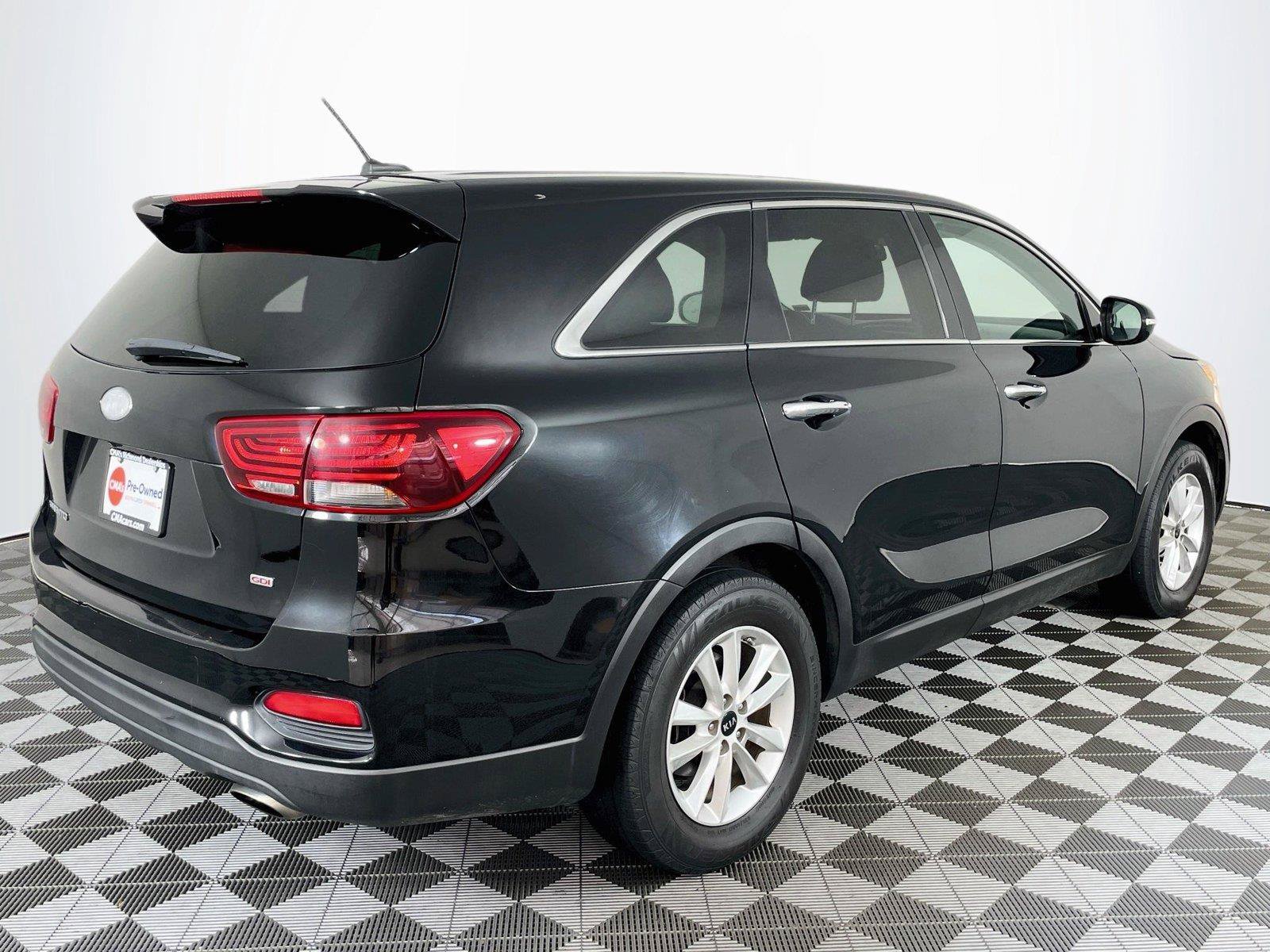 Used 2019 Kia Sorento L FWD image 9