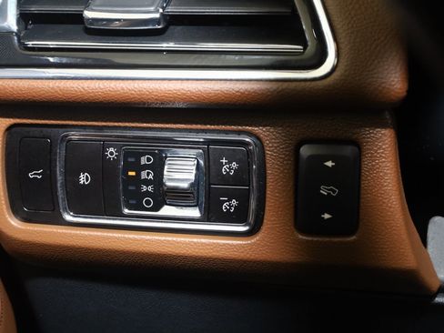 Used 2023 Lincoln Navigator Reserve image 29