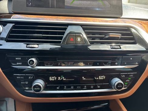 Used 2018 BMW 540i image 31