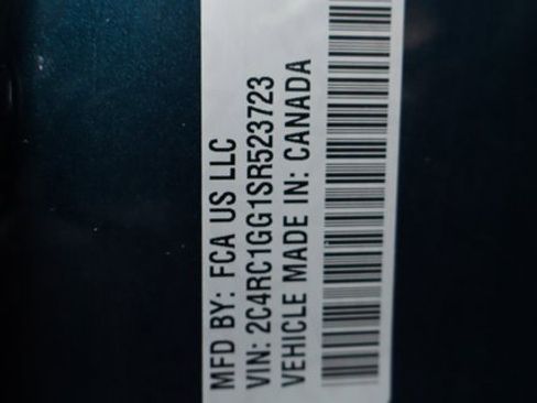 Used 2025 Chrysler Pacifica Limited image 33