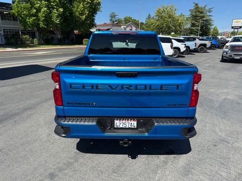 Used 2024 Chevrolet Silverado 1500 Custom w/ Turbomax Blackout Package RWD image 7
