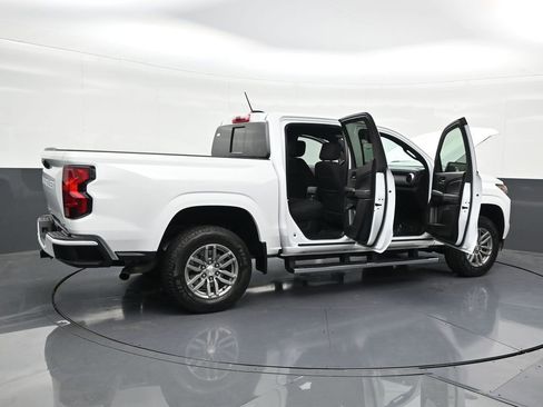 Used 2024 Chevrolet Colorado LT w/ LT Convenience Package image 34