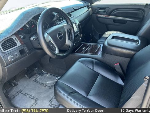 Used 2012 GMC Yukon XL Denali AWD/4WD image 13