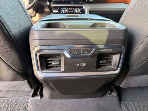 Used 2022 GMC Sierra 1500 Denali w/ Denali Reserve Package AWD/4WD image 33