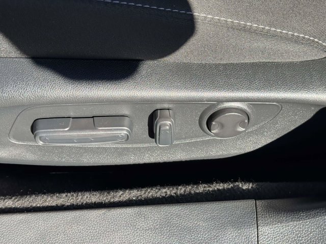 Certified 2023 Honda Accord EX image 17