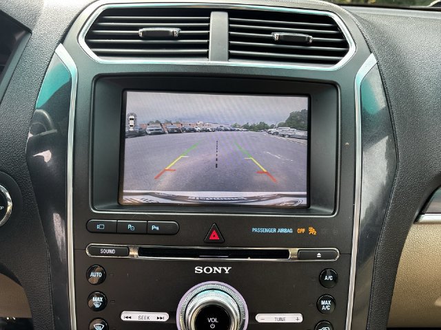 Used 2016 Ford Explorer Limited w/ Equipment Group 301A AWD/4WD image 17