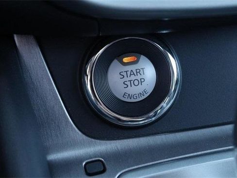 Used 2024 Nissan Murano SL image 17