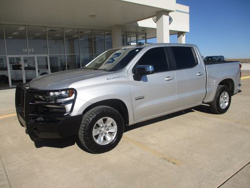 Used 2020 Chevrolet Silverado 1500 LT w/ Texas Edition image 2