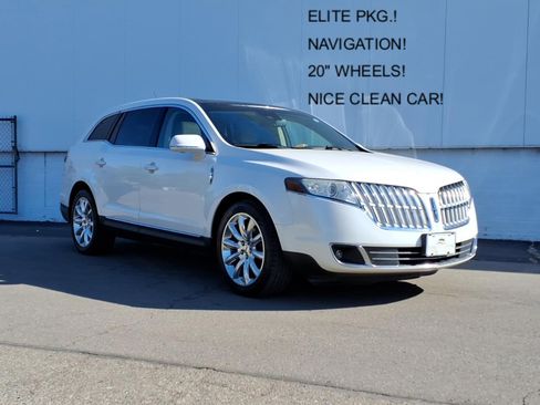 Used 2011 Lincoln MKT 2WD w/ 101A Rapid Spec Order Code image 1