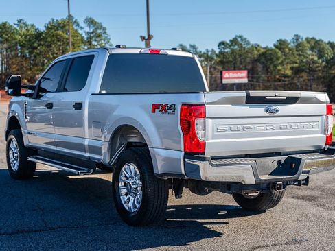 Used 2022 Ford F250 XL w/ STX Appearance Package image 6