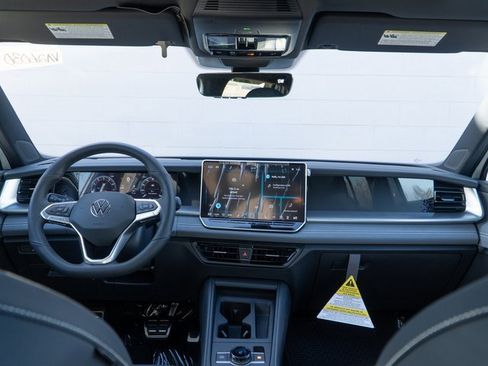 New 2026 Volkswagen Tiguan SE R-Line image 10