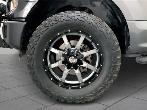 Used 2015 Ford F150 XLT AWD/4WD image 10